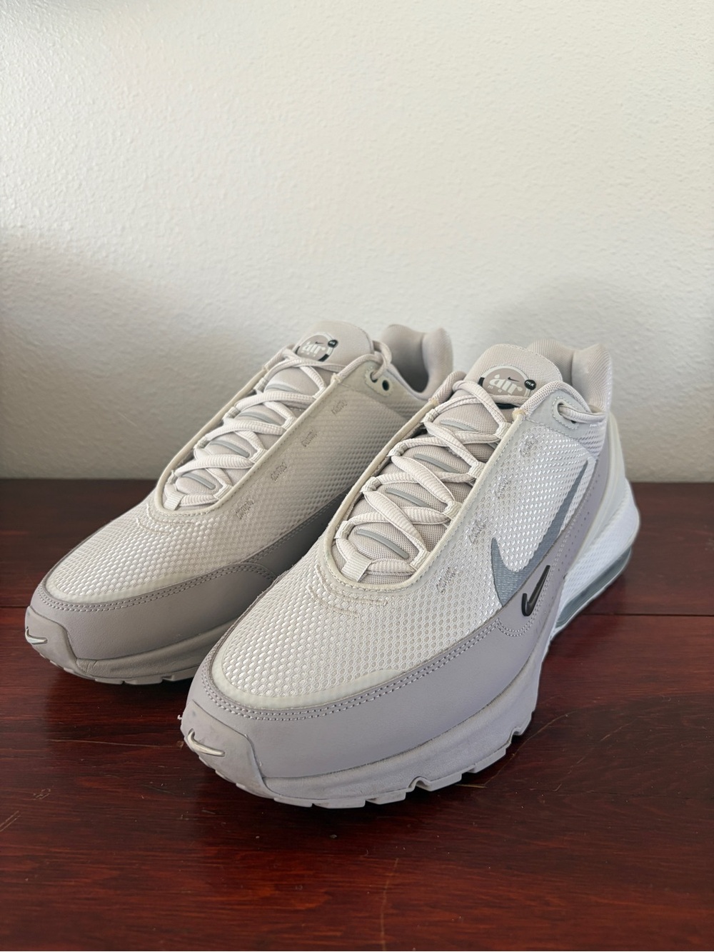 Nike Air Max Pulse in Light Bone size 13